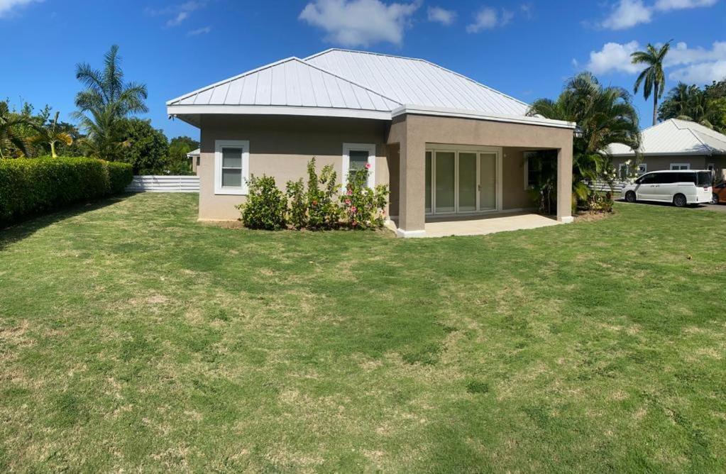 Life Of Montego Bay Apartment Exterior photo